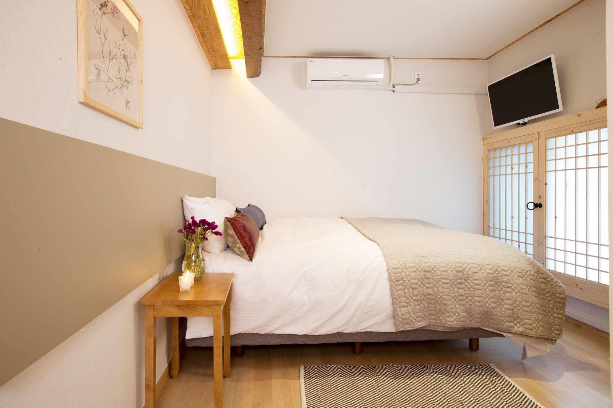 Bodeum Tower Guest house Seoul